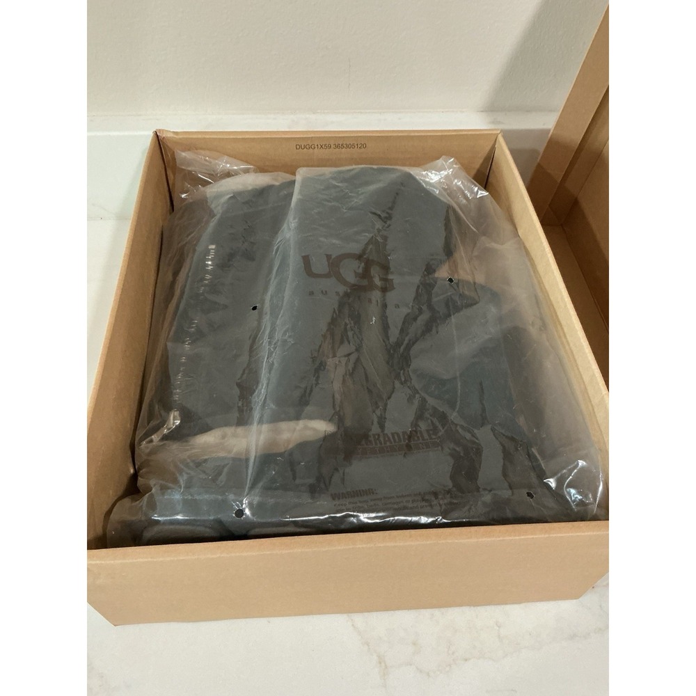 UGG Mayfaire Boots Women's 8 Black 5116 LNIB - Picture 2 of 16